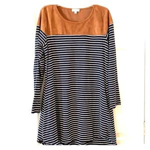 Umgee Tunic, Suede Detail, Size M